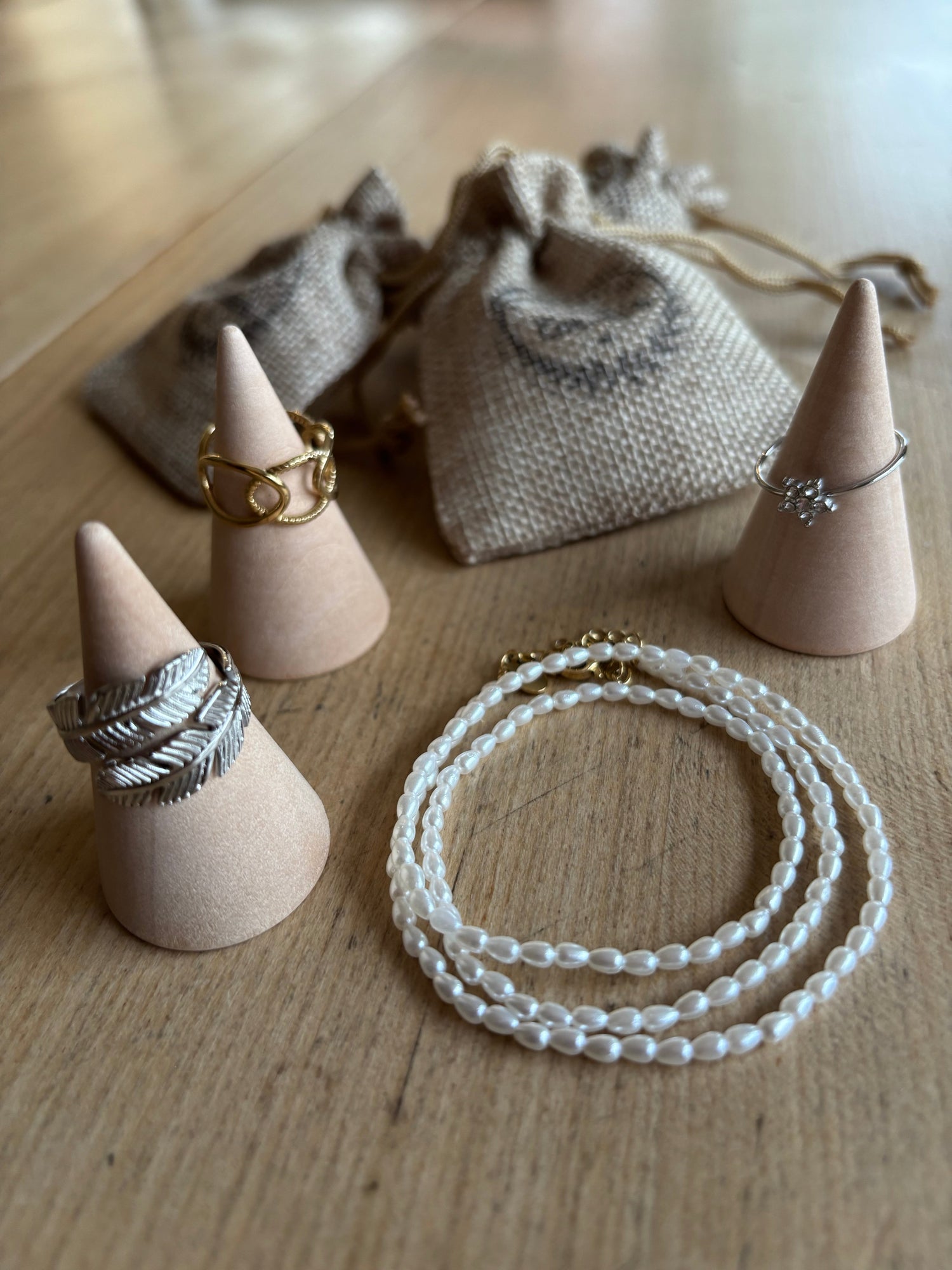 BIJOUX ET ACCESSOIRES